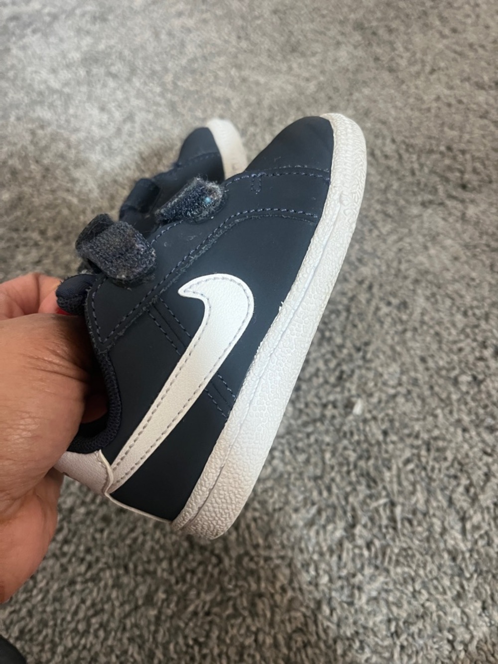 Nike Kids Navy and White Velcro Sneaker
